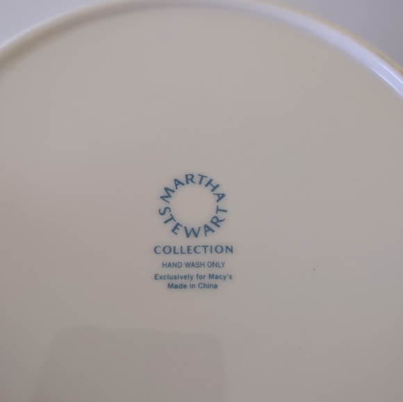 Martha Stewart Collection White Cake Dome Bird Handle - Picture 3 of 3